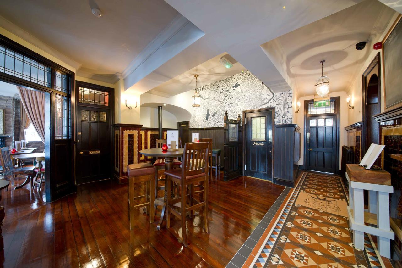 The Rose & Crown York Bed & Breakfast エクステリア 写真